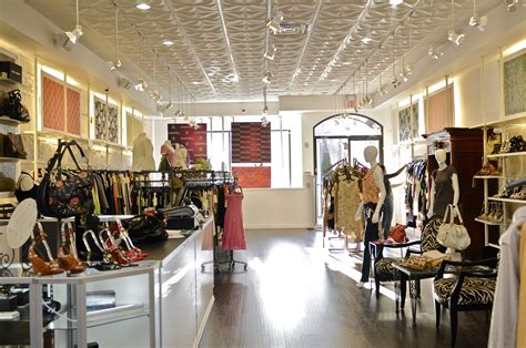 what is a consignment boutique.